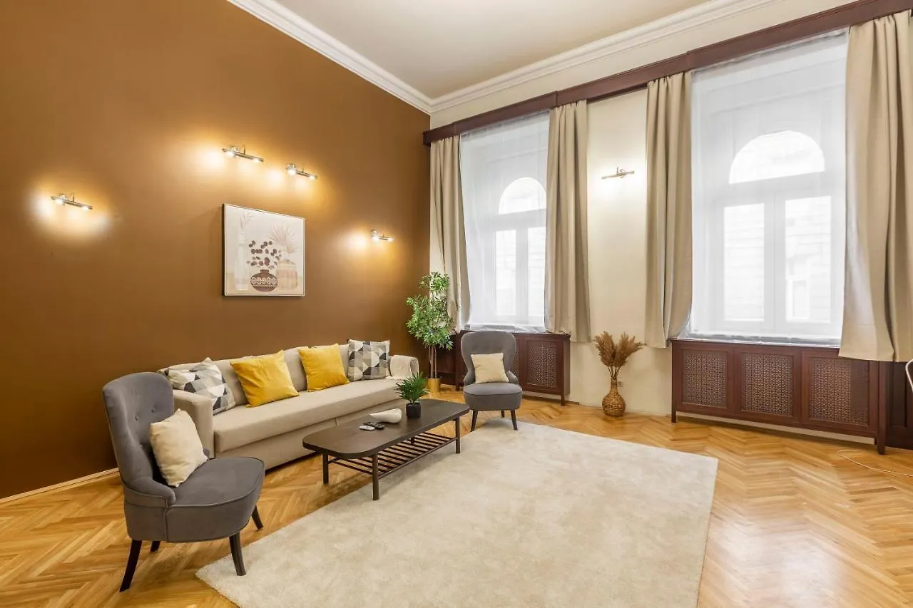 Exclusive Eotvos Apartment Budapest