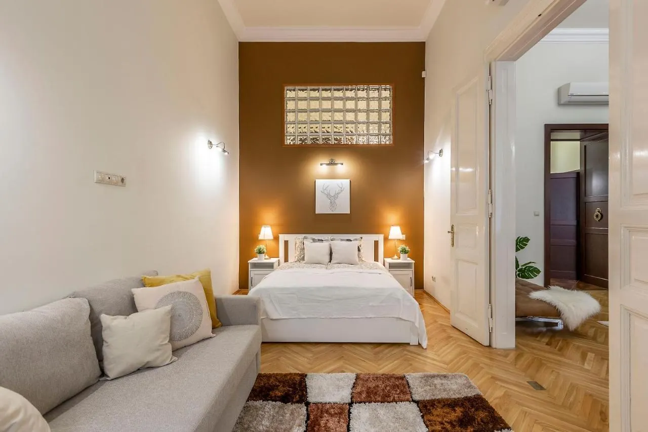 Exclusive Eotvos Apartment Budapest