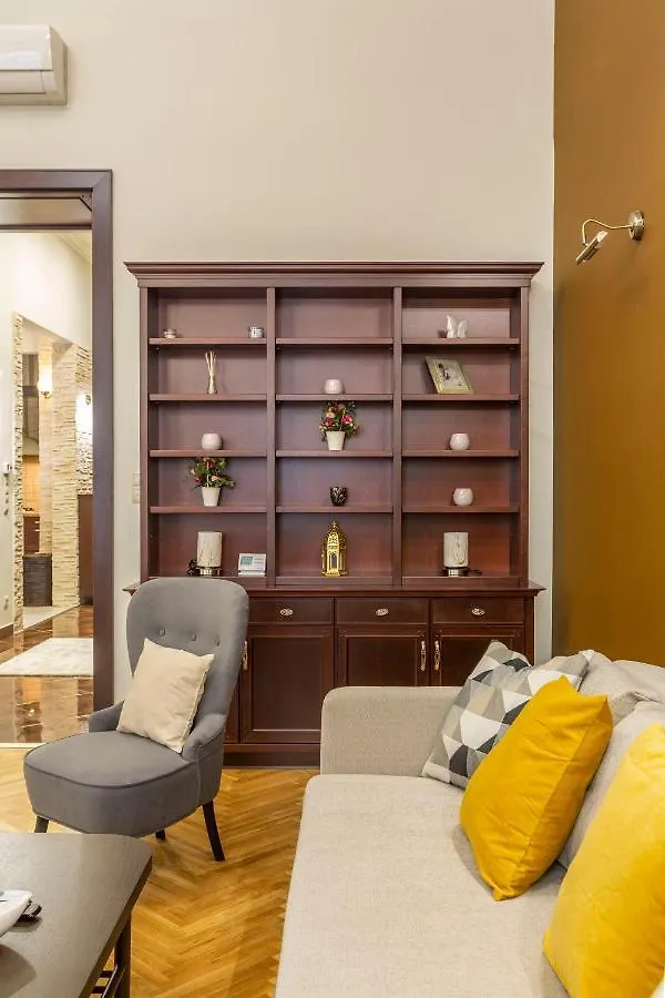 Exclusive Eotvos Apartment Budapest 0*,