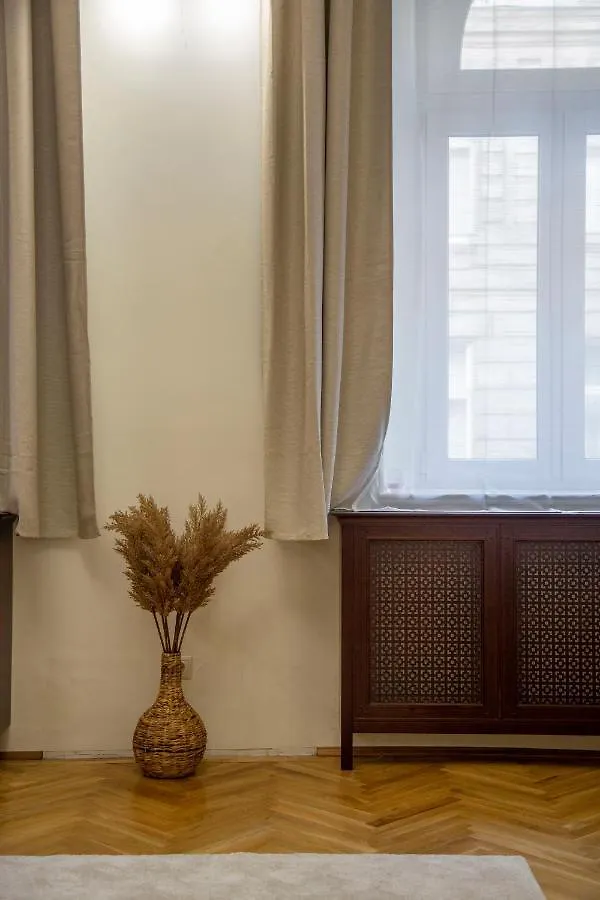Exclusive Eotvos Apartment Budapest