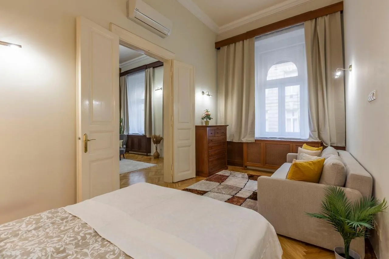 Exclusive Eotvos Apartment Budapest